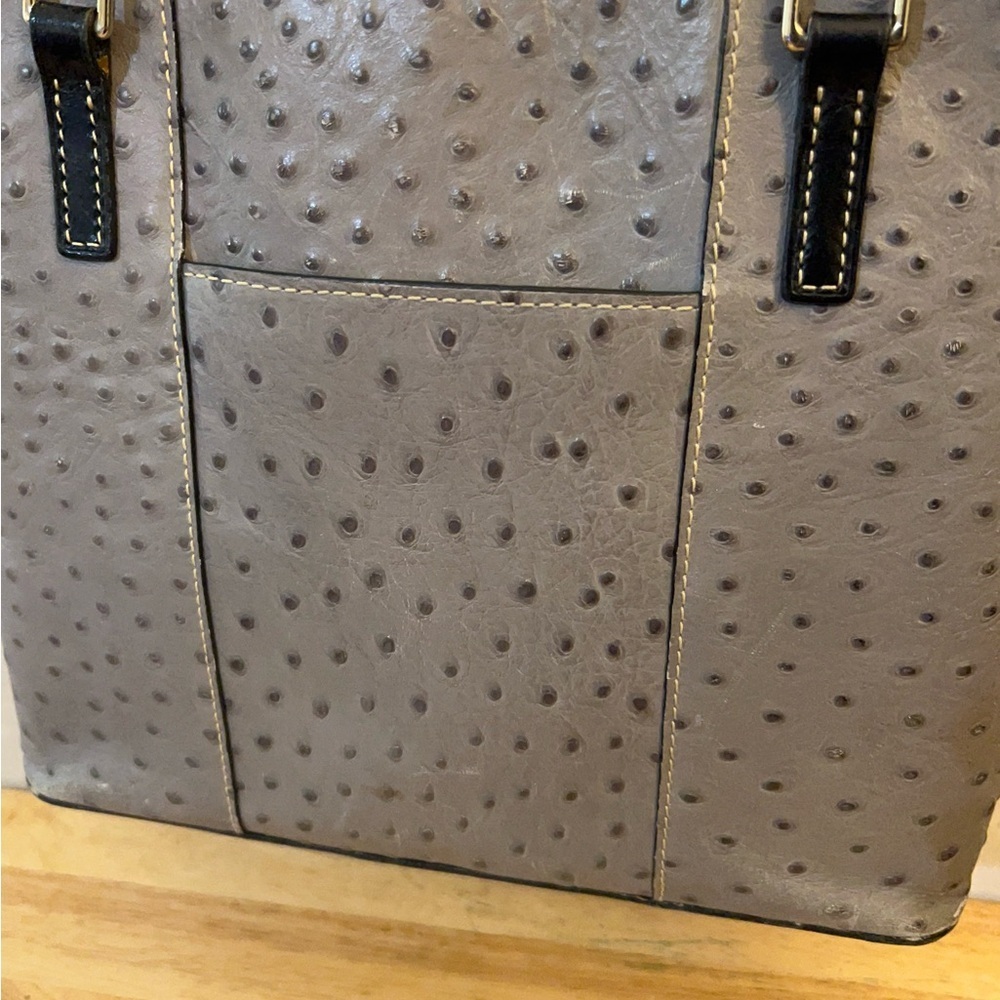 Dooney & Bourke
Lexington Gray Ostrich Purse Shoulder Bag - Picture 7 of 16